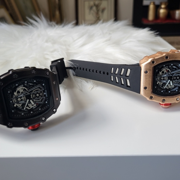 Watch - Picture 1 of 8